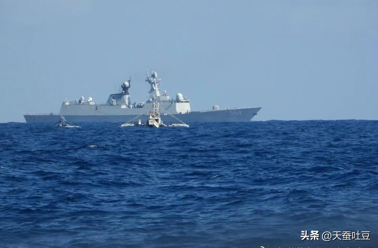 【海警】3月18日，菲律宾方面出动两架“塞斯纳”C-208B型公务机搭载菲多个媒