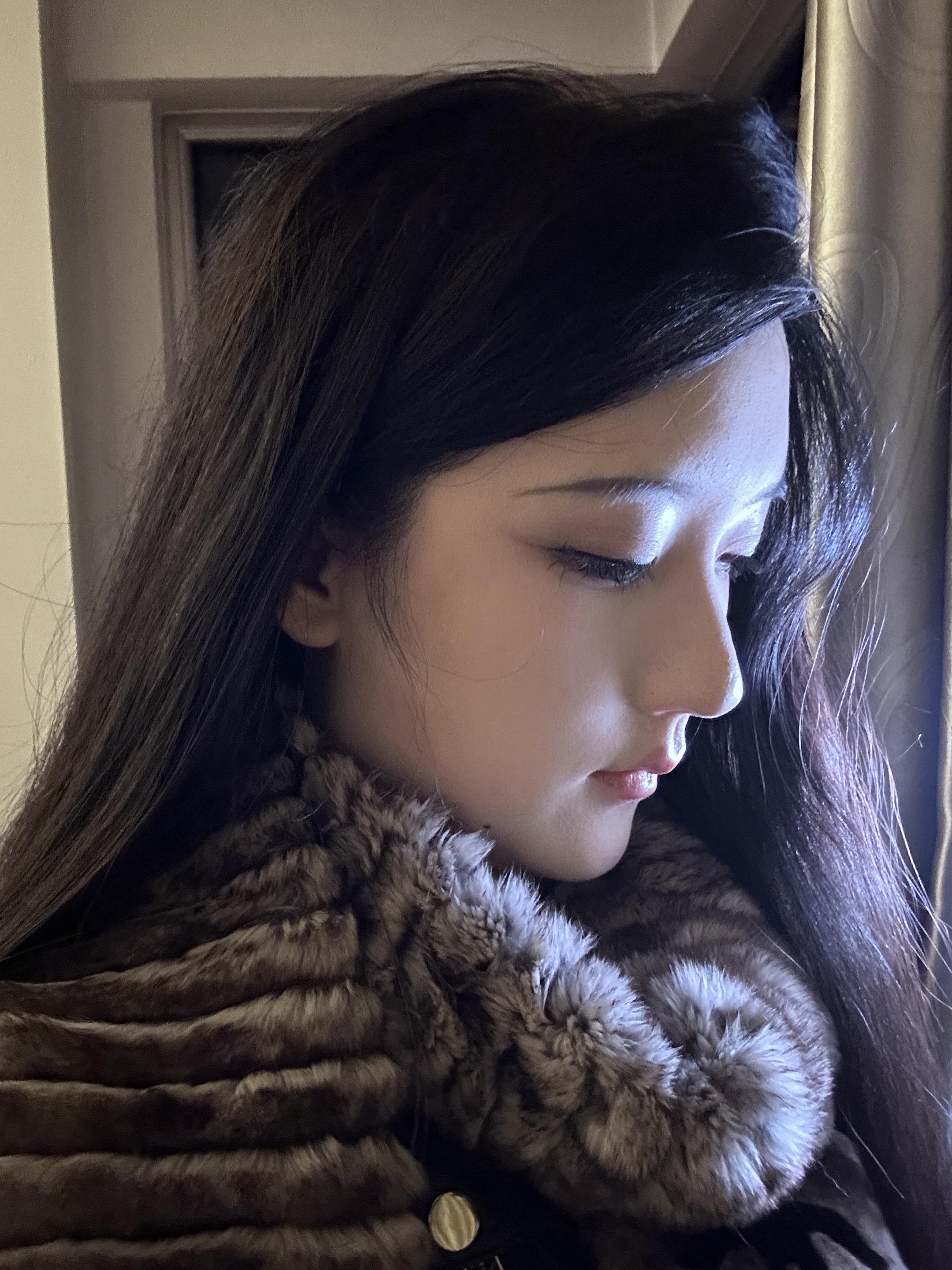 找再多人，能找到我的影子吗？ 侧脸live图