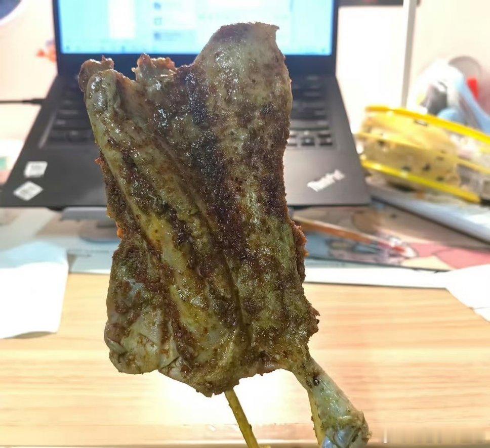 鹅腿阿姨卖的是鸭腿鸭腿卖16一个？北京买了几套房了