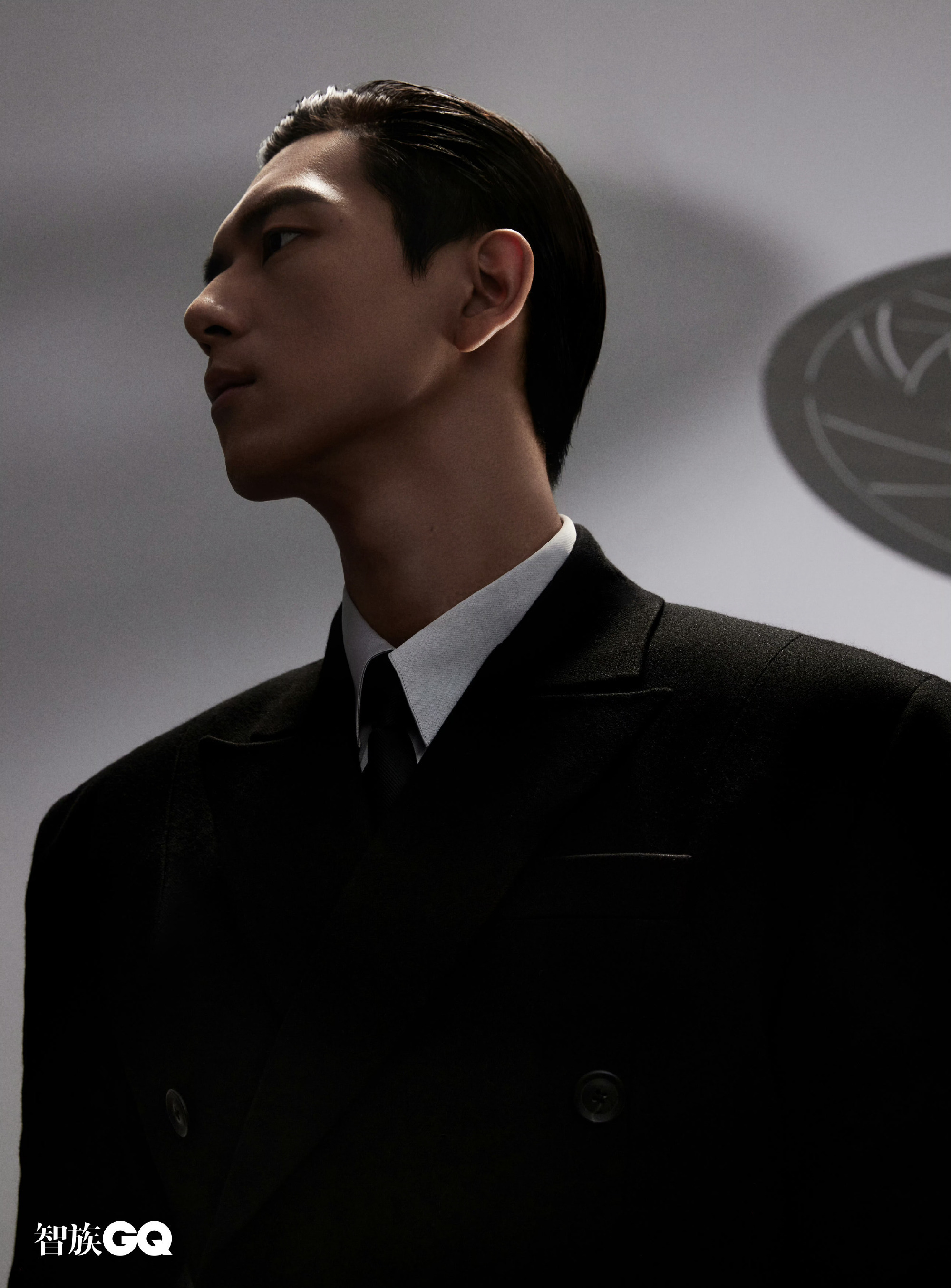 GQ China 镜头下的李现 📸 封面大赏