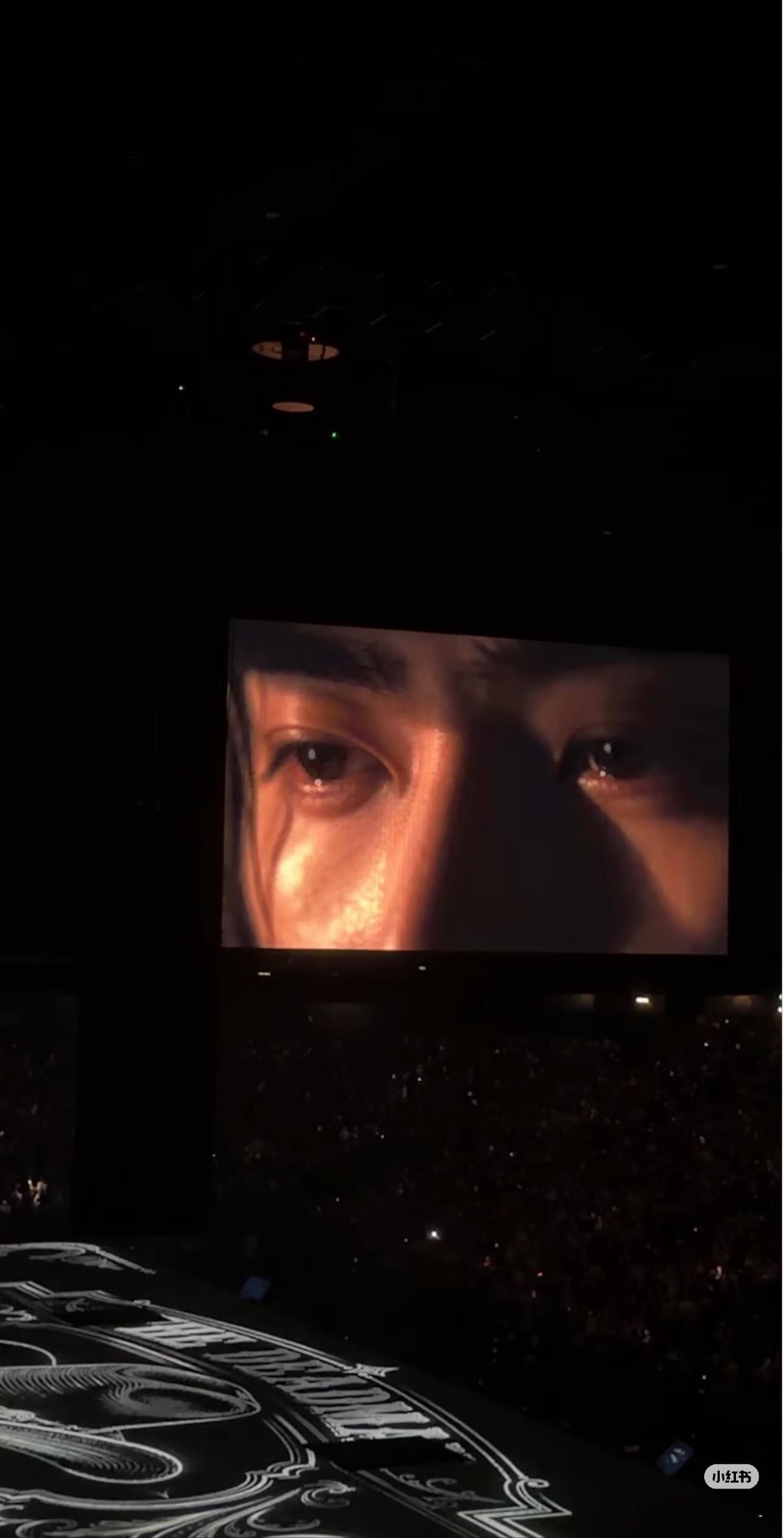 Honour开场的时候竟然眼含热泪。。。我要心碎了💔🥲蔡徐坤澳门演唱会 cx