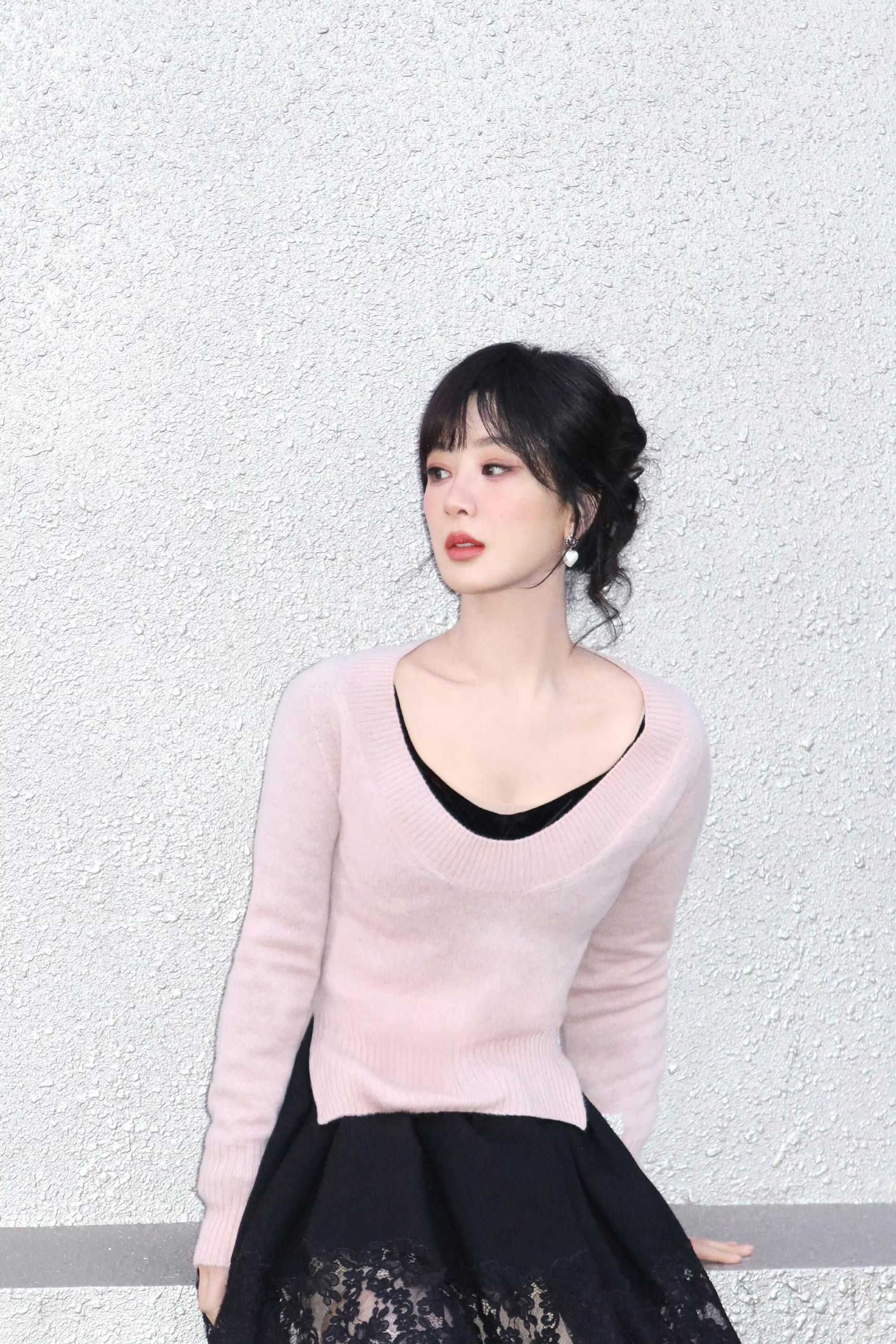 杨紫杨紫董竹君yz杨紫玉兰花开君再来董竹君求学启智，回川办厂助贫女。沪上创锦江护