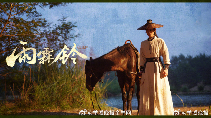 【哪部剧曾用一帧构图惊艳了你的目光？】就是那一瞬间——光线刚好落在主角侧脸，背景