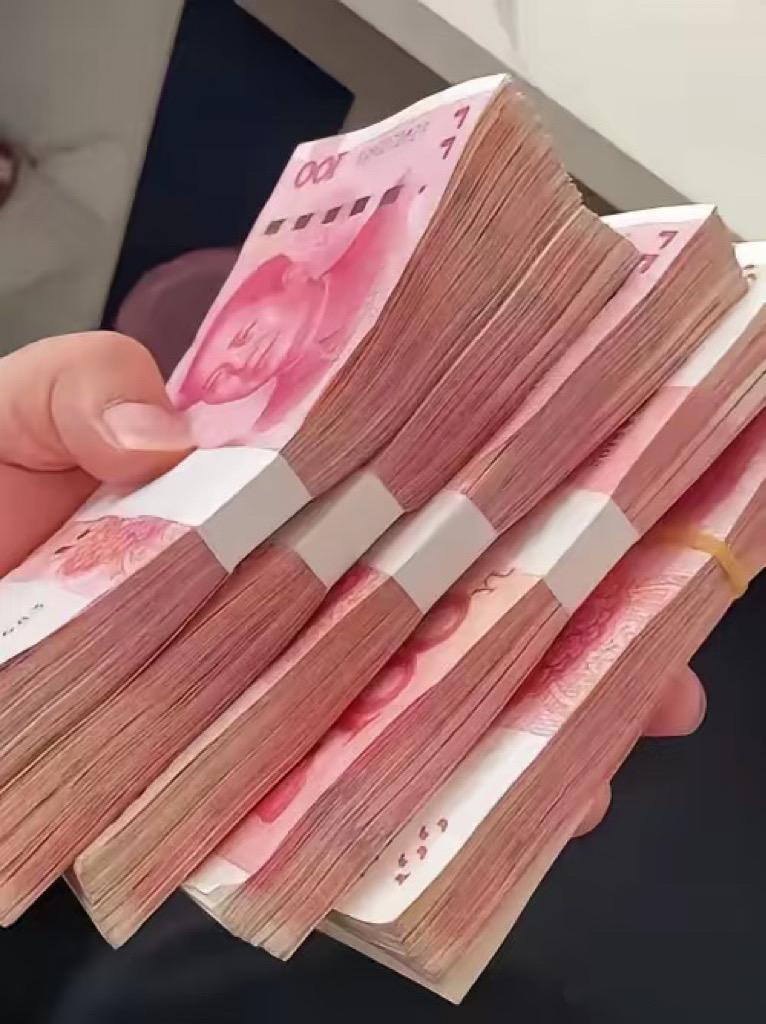 当父亲查出癌症的那一刻，我才发现原来我连5万块钱的手术费都凑不出来……

上学、