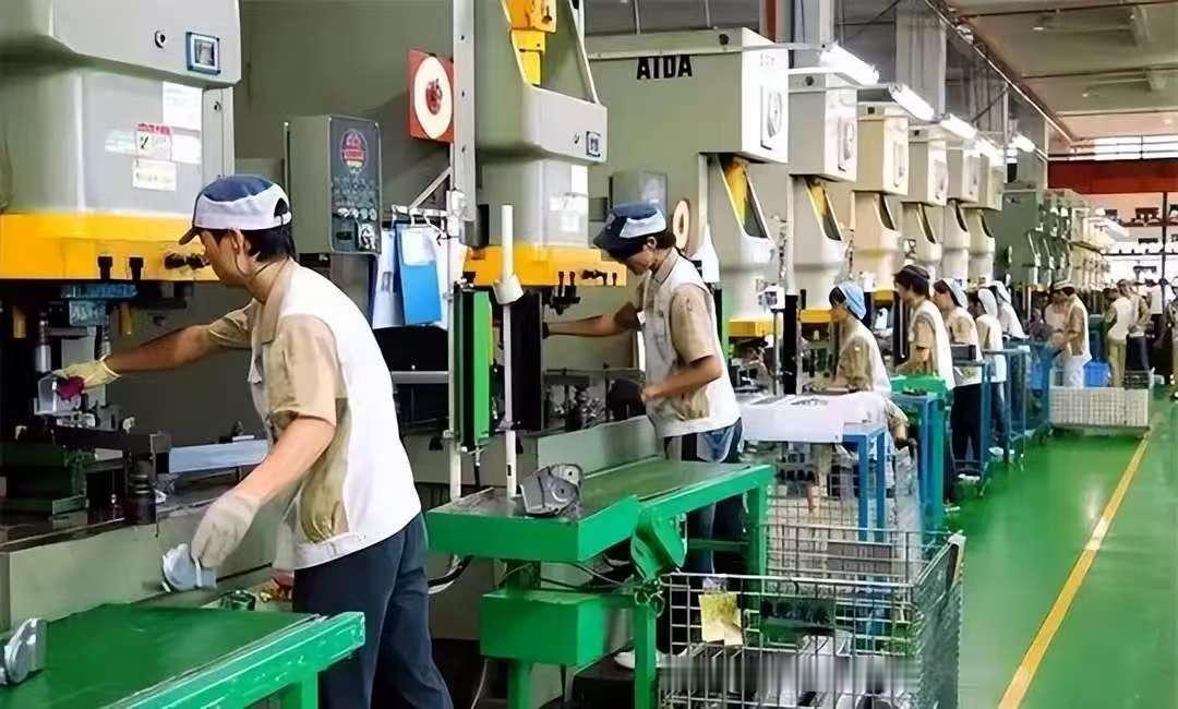 日本制造业为何在退潮？钨粉归零、利润腰斩，谁抢走了订单？

日本制造业在退潮，不