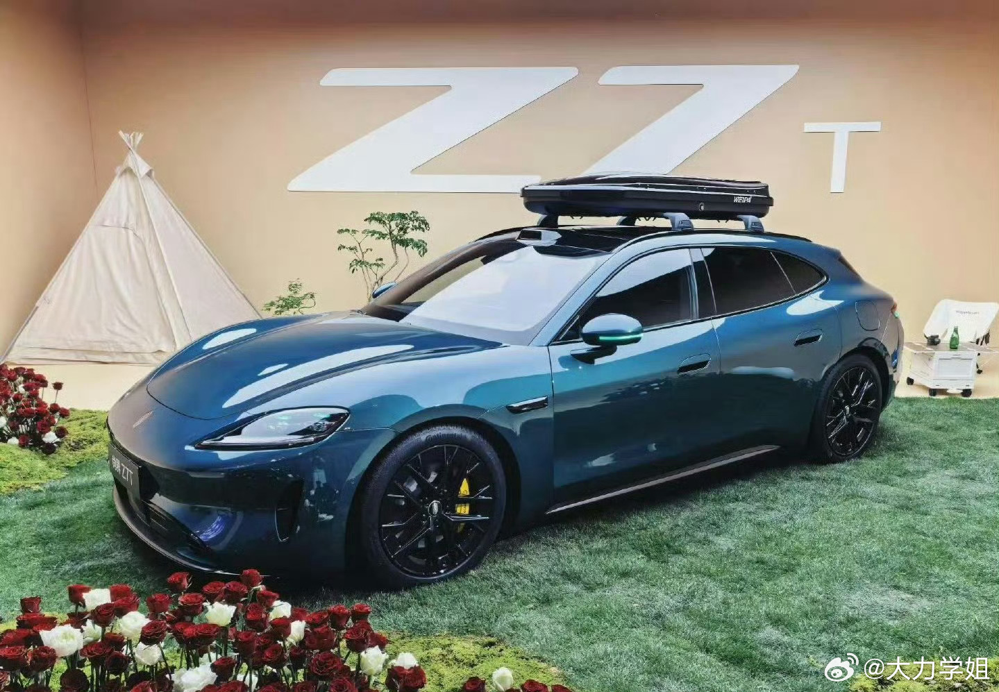 尚界Z7小订快破6万了？上次看图2这个电光紫粉很吸精晚上刷到一些媒体老师的实拍图