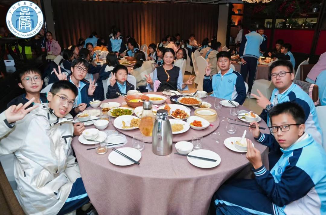 【广州秋假怎么搞？这些学校有样板可以看】广州中小学春秋假今年开始试点运行，不过目