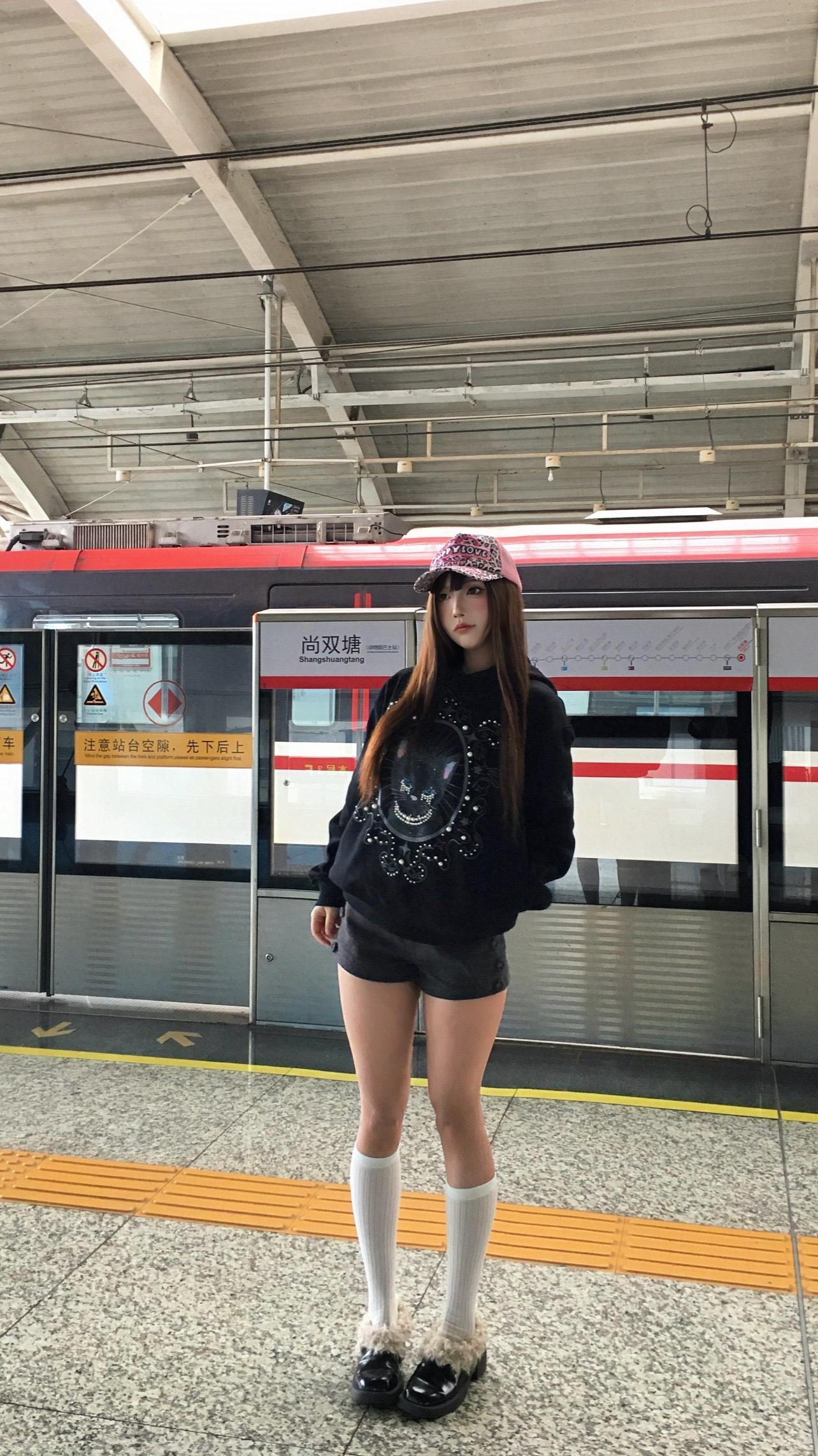 冻成孙子了也要喝冰饮