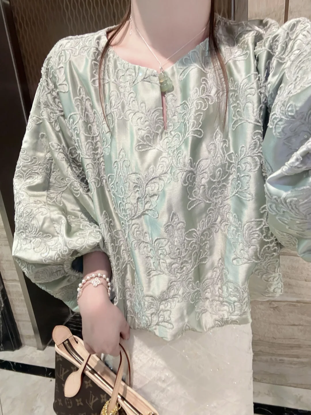 看起来贵贵的一套！！