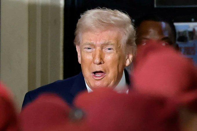 特朗普公开吹嘘“扰乱器”，美军抓捕马杜罗靠这秘密武器让中俄防空系统“全乱套”？