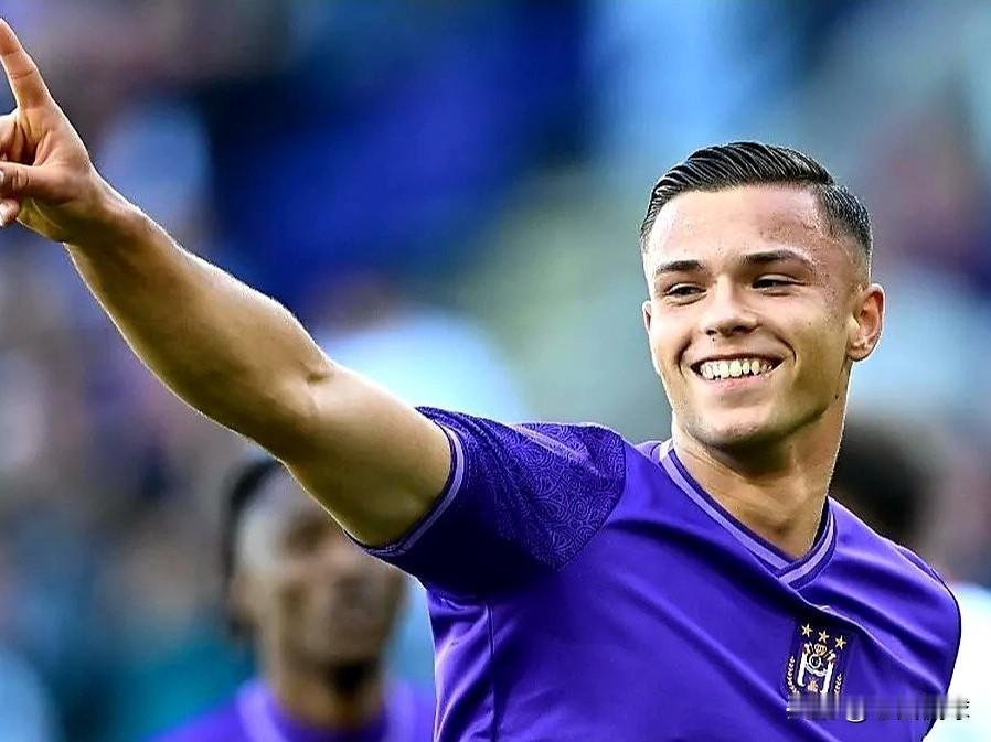 中超绯闻外援---扬-卡洛-西米奇…再来个更离谱的吧，据说有中超球队要租借前米兰