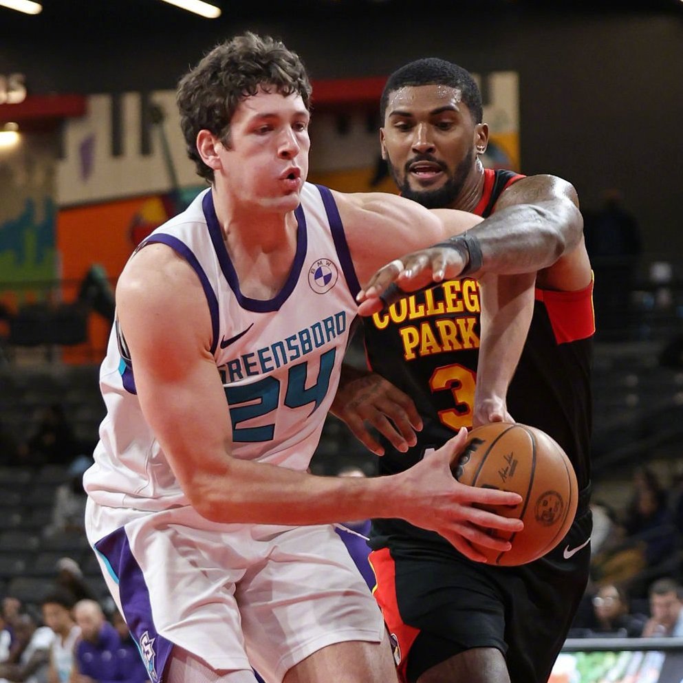 小人物的故事，PJ-霍尔得到了家乡球队的青睐，如今在黄蜂实现了梦想。他是南卡罗来