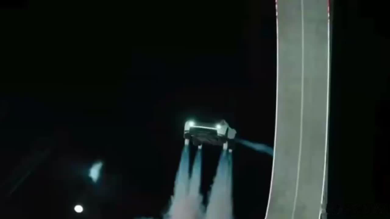 Roadster 量产 第二代特斯拉Roadster在SpaceX基地亮相，计划