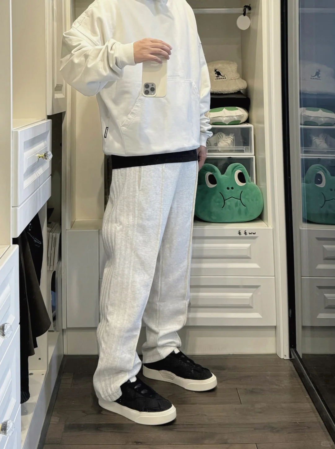 复古花灰｜卫裤穿搭