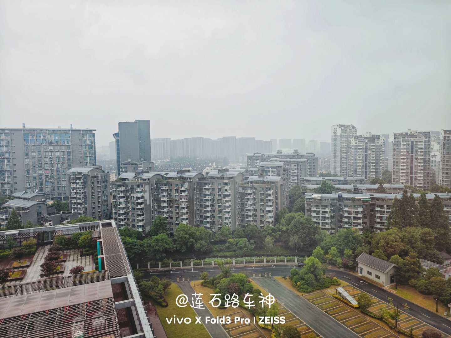 一出来拍摄就下雨我也是服了…[允悲][允悲][允悲][允悲]  ​​​