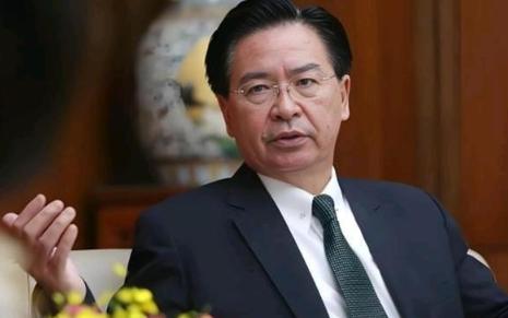 “台独”顽固分子吴钊燮又跳出来恶意碰瓷造谣！7月6日，台当局所谓“国安会”秘书长