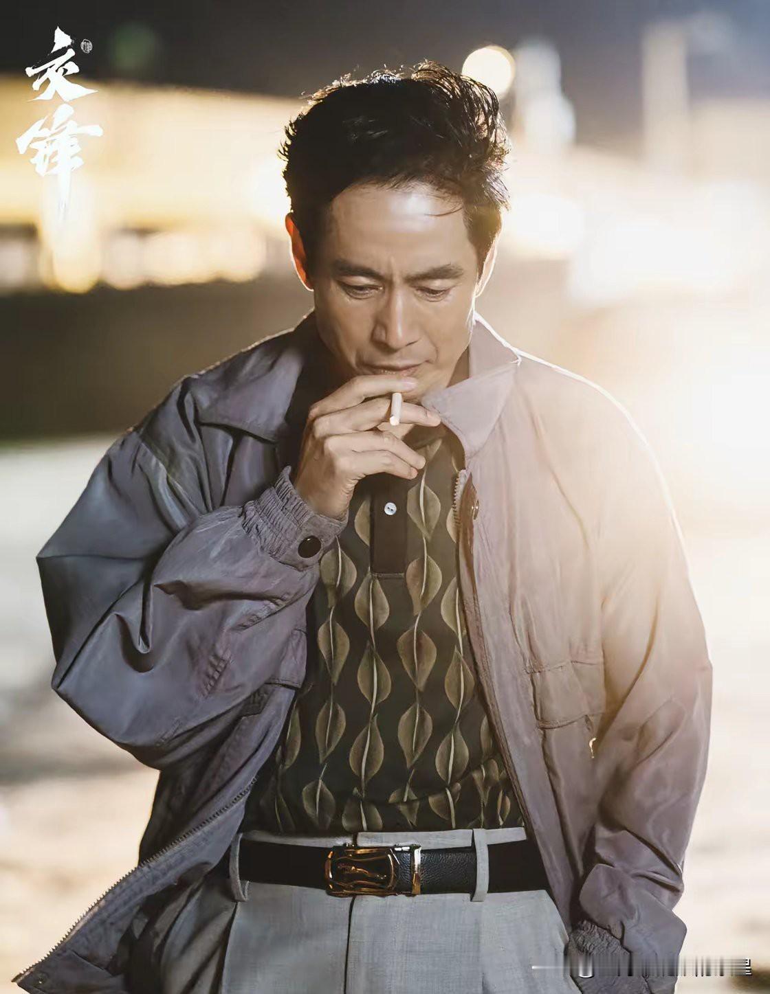 演员成泰燊估计有点烦恼了
​他烦的不是自己的演技不行
​他烦的是明明他都已经55