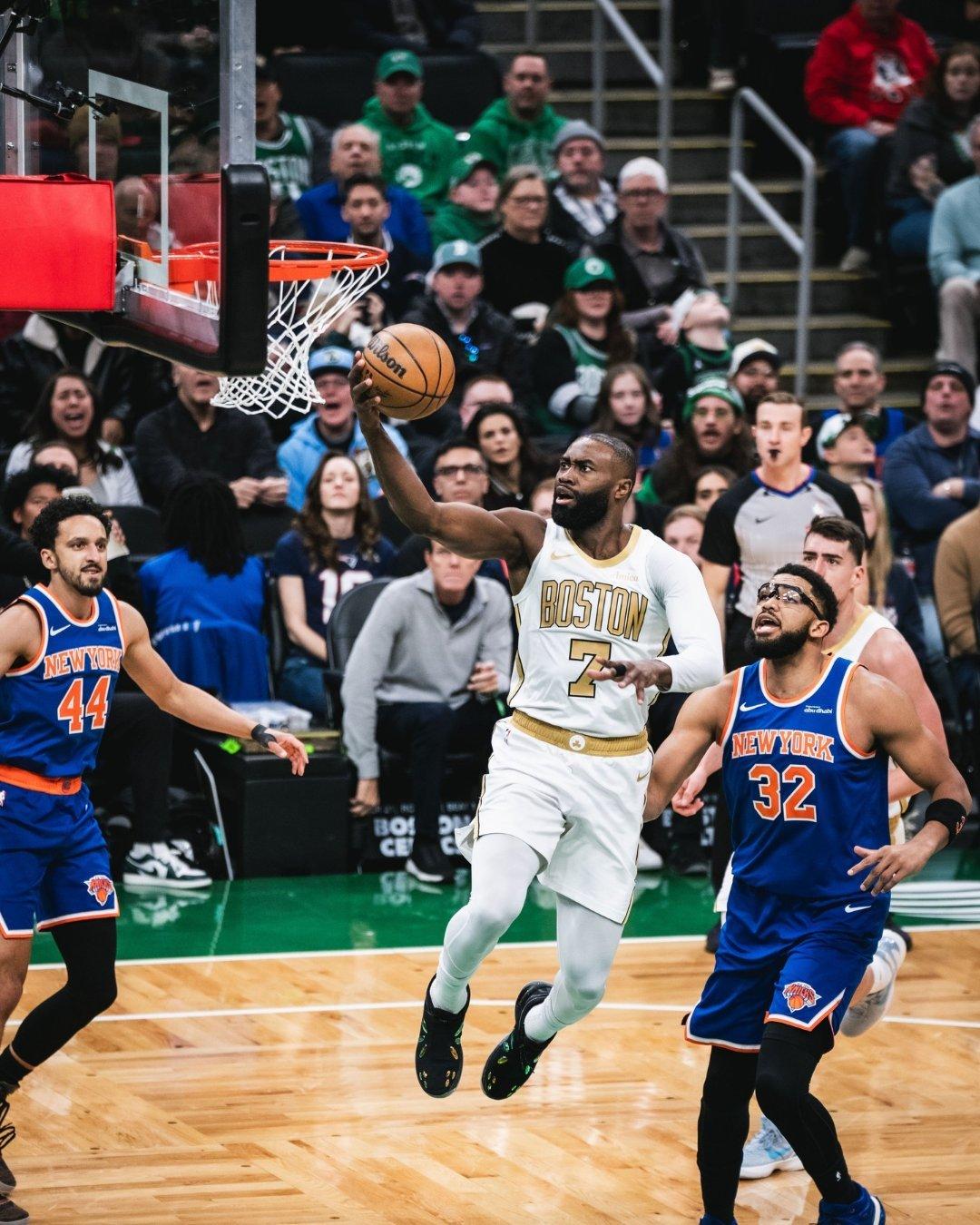 杰伦：“我认为今天在进攻端，我们在创造优势方面完成了很棒的工作。我们要把球投进篮