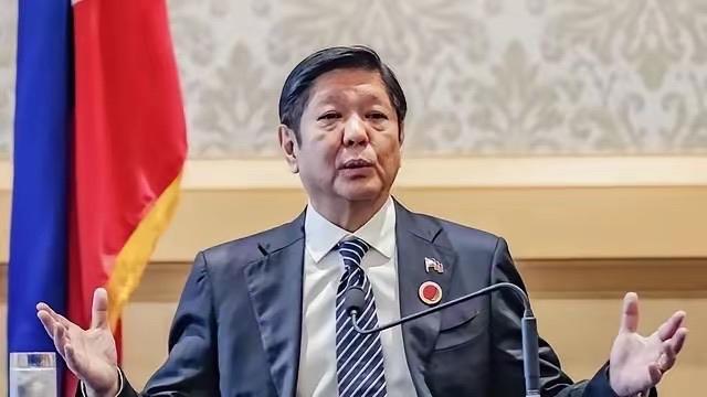 北京三天之内落下两记回应。

第一记，海关总署和农业农村部直接发公告，从即日起，