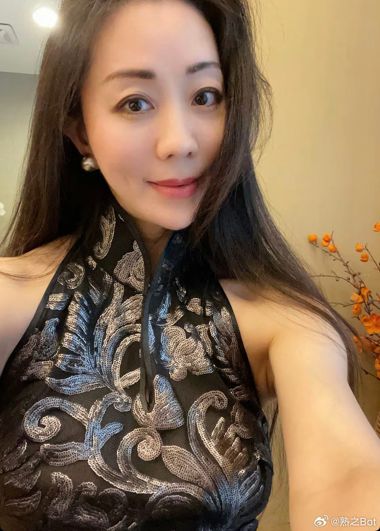 旗袍风韵阿姨 ​​​