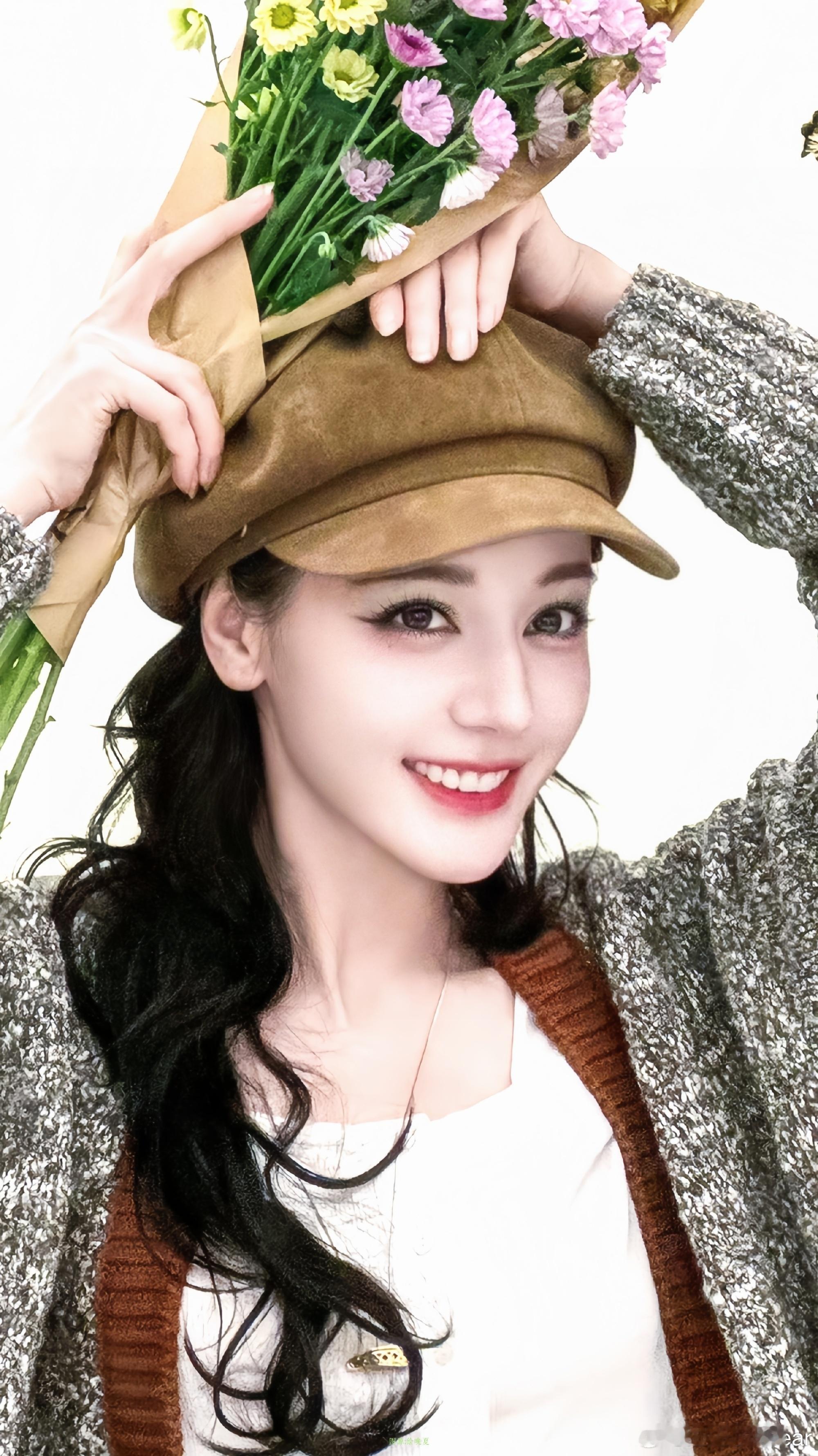 迪丽热巴[超话]迪丽热巴钰珑 dlrb 迪丽热巴功夫女足 dlrb 迪丽热巴卫蓝