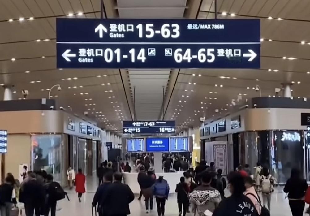 2026年上半年，广州白云机场以4333万人次反超上海浦东机场，重回客流量第一位