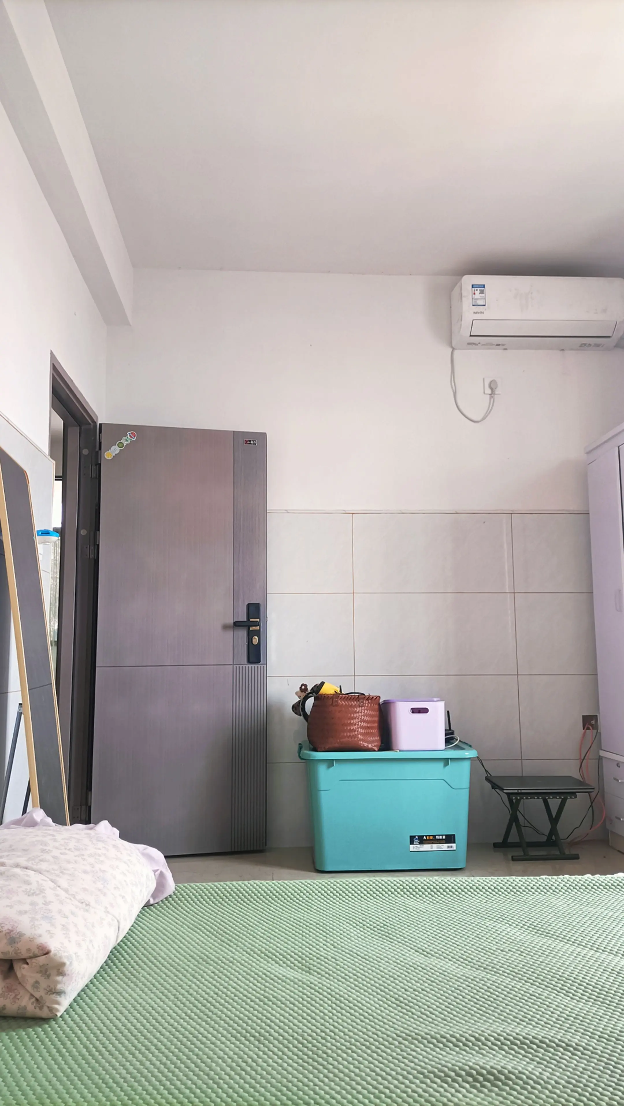 简简单单的出租屋，也可以布置的很温馨很治愈！