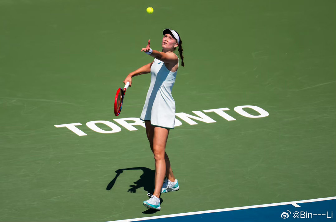 莱巴金娜挽救盘点强晋级16强WTA1000多伦多站第三轮，2号种子莱巴金娜在第二