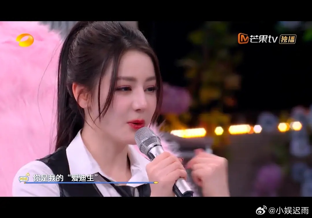 怎么hi6给8的美颜滤镜开那么大一到贴脸镜头 那个柔焦糊的哟 真整个人像奶油般化