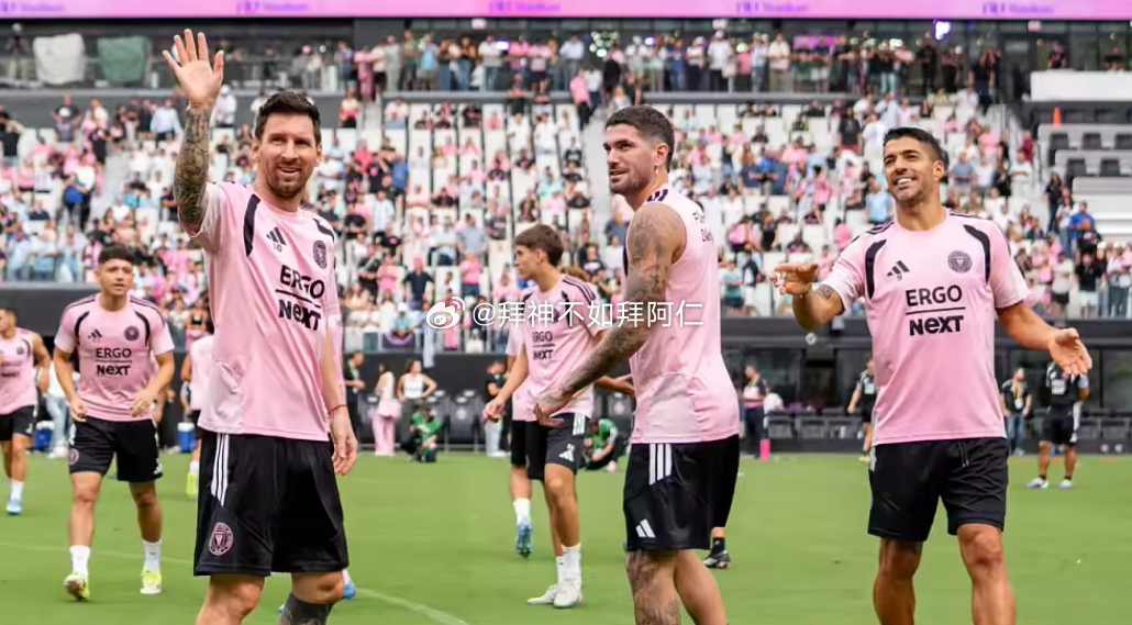 梅西在迈阿密国际新主场Nu Stadium揭幕战前，接受了俱乐部官方采访，期间他