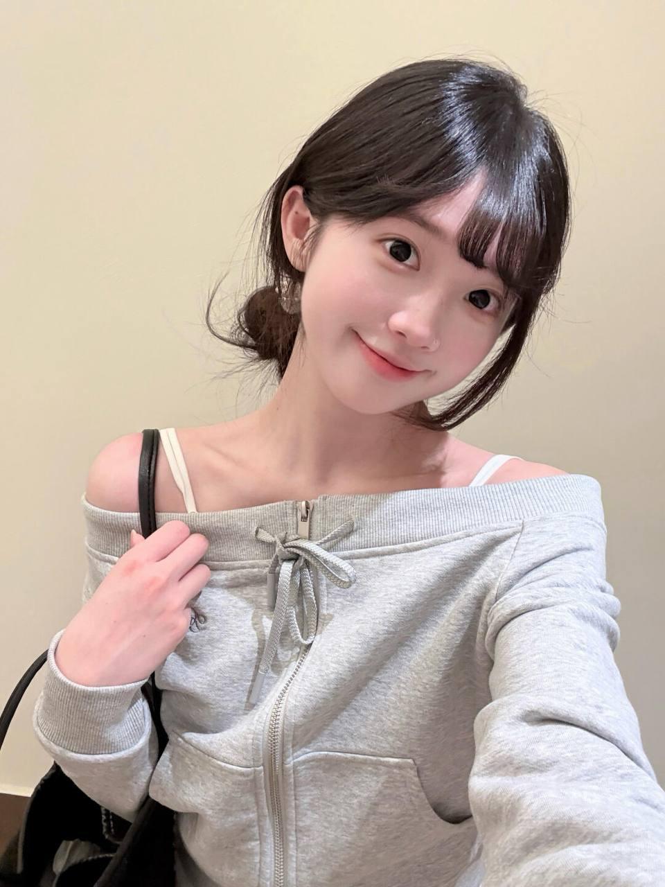 元气满满的一天，从微笑开始！😊💕微笑 元气满满 少女 美少女的微笑