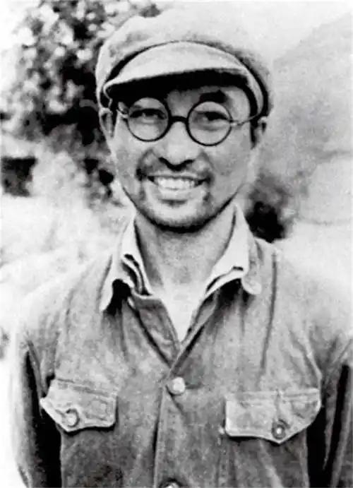 1935年1月24日，红军干部团攻占贵州土城，但遭到敌人猛烈反扑。激战三小时后，