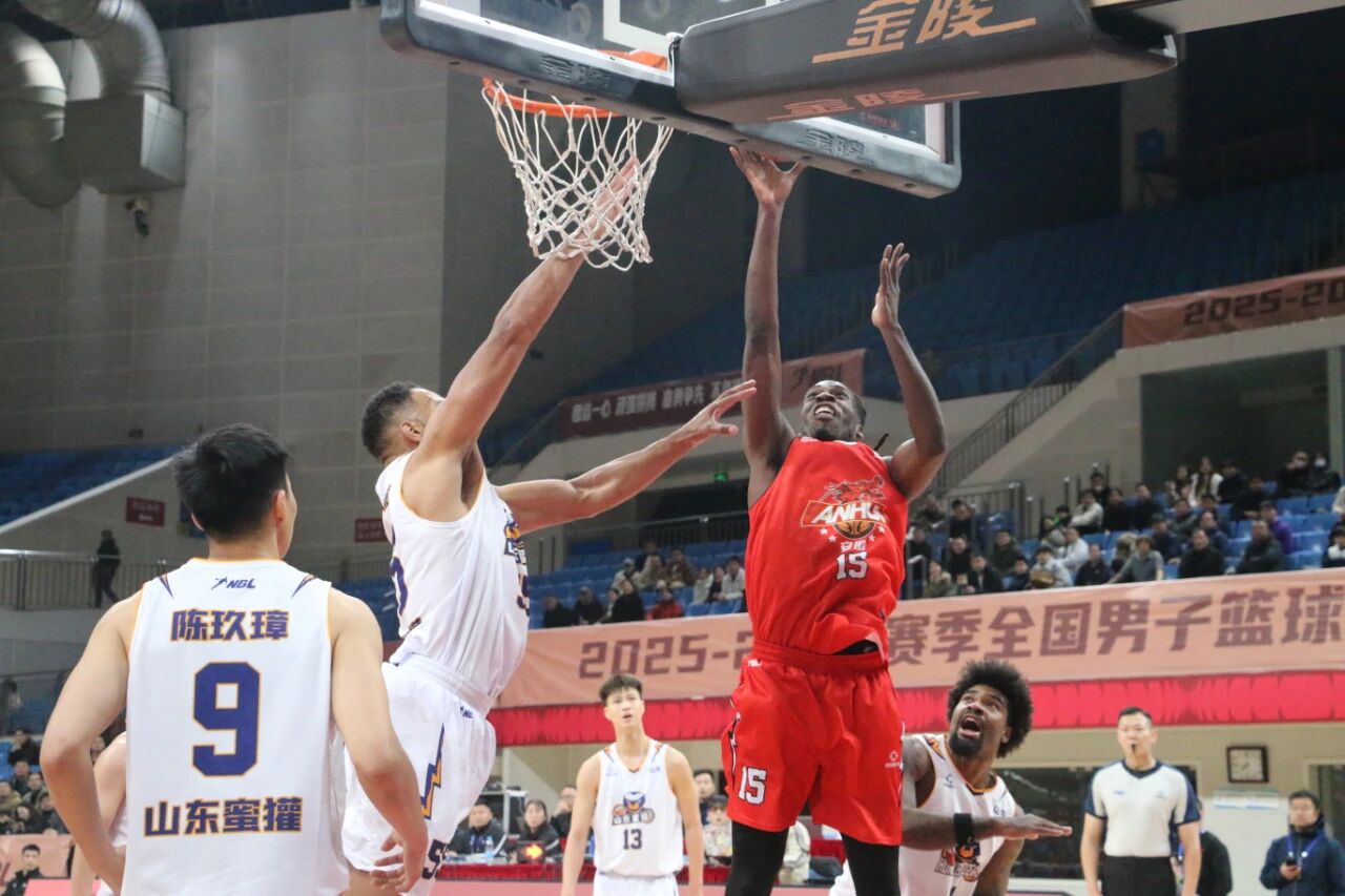 安徽皖江龙总结比赛：球队主场首秀顺利将胜利收入囊中