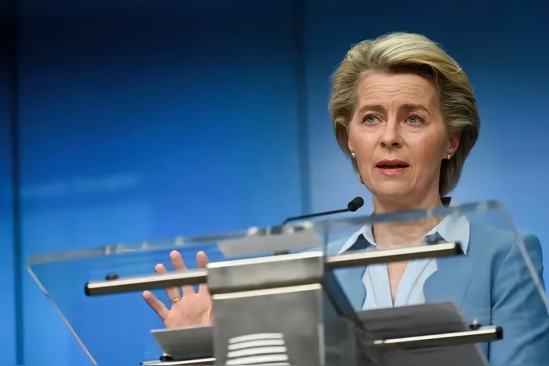 真不是歧视女性，欧洲确实是活生生被这群女人玩坏了：欧盟主席冯德莱恩、欧盟外长卡拉
