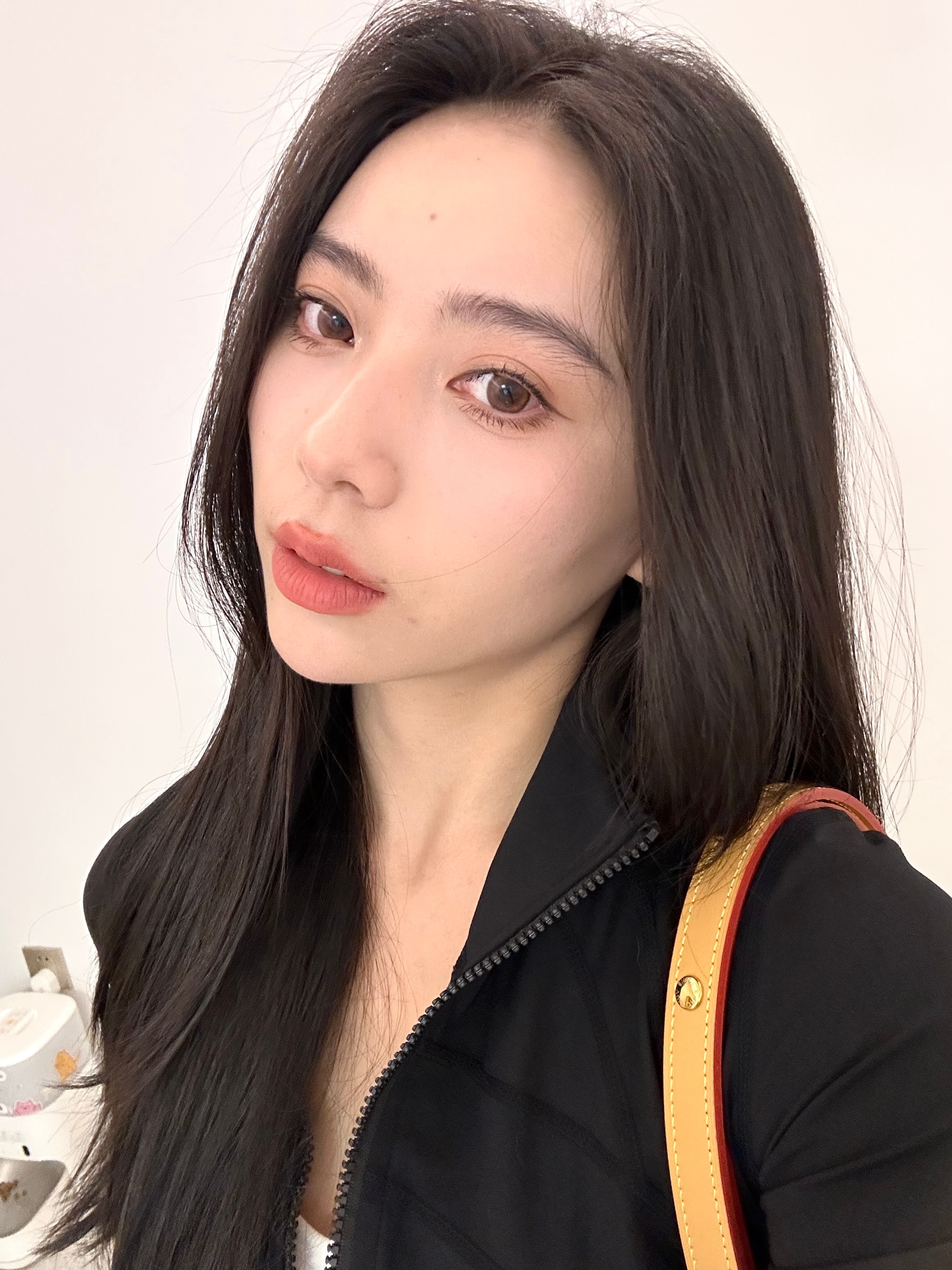 假笑女孩 ​​​
