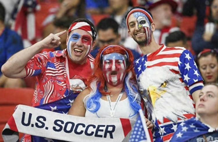 世界杯美国球迷不满半决赛开球时间这次世界杯，除了FIFA赚够了钱外，没有一方满意