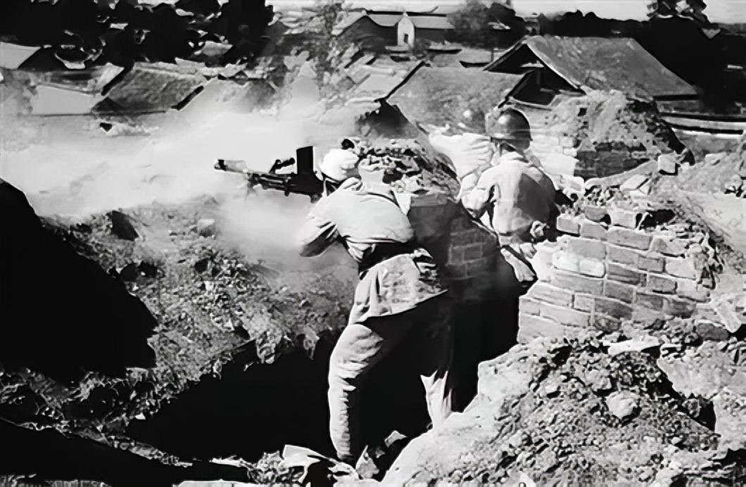 1948年，济南战役中，王耀武有一个团，被包围后仍死战不退，全团7个连1000多