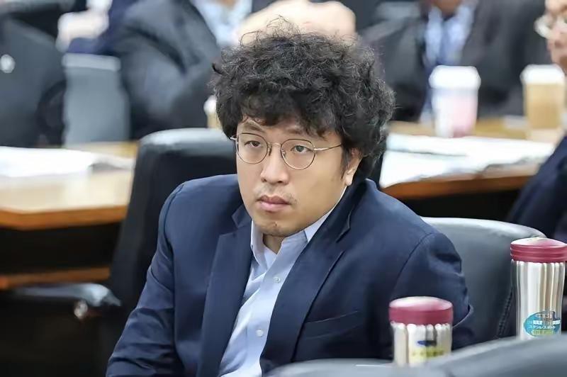 大快人心！！！
沈伯洋在德国参加反华会议时，公开表示要与反华阵营合作，结果没过几