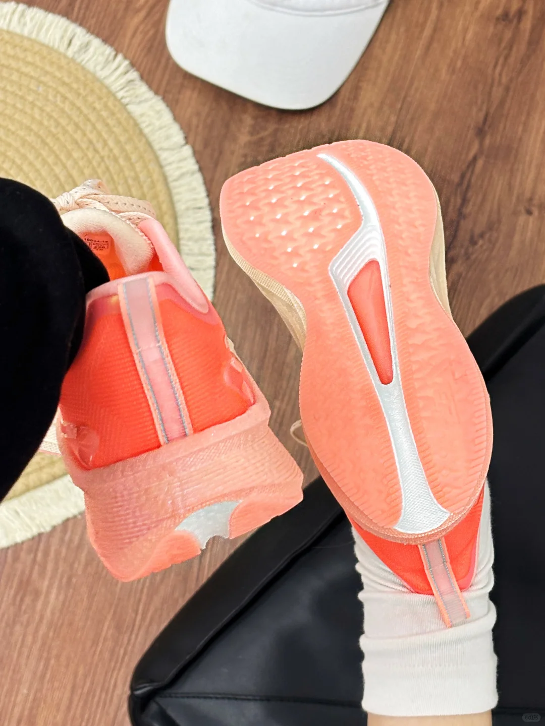 秋冬的第一双跑鞋👟特步你不要太会啊啊！