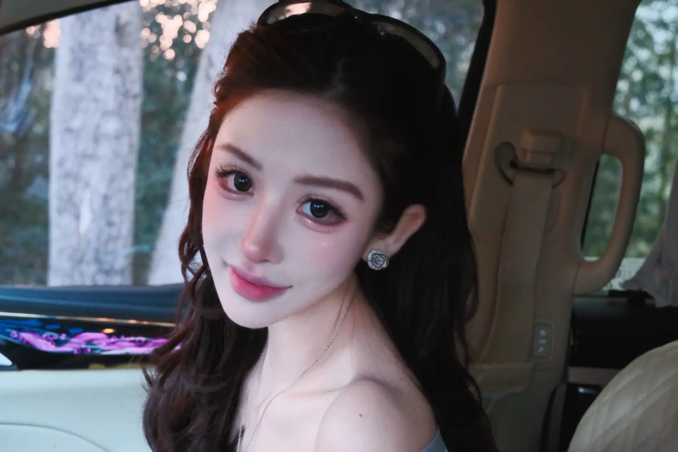 或许在一个明媚的午后 有些人有些事就留在回忆里了