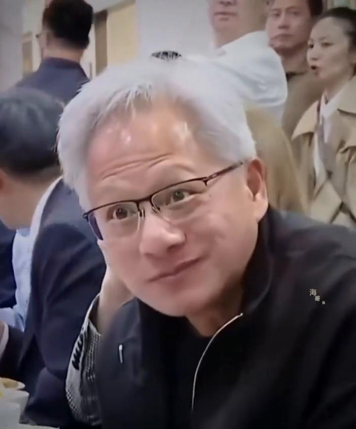 记得点赞关注哦！海哥，我的粉丝最好看。