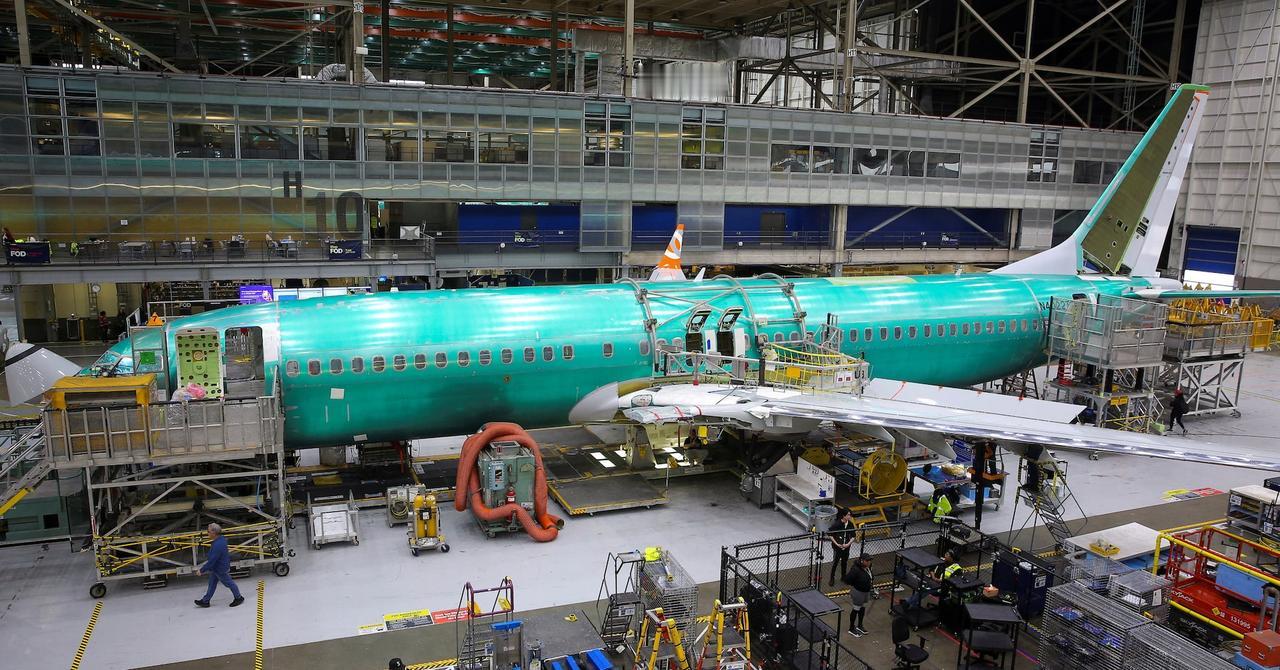 [To learn English]
Boeing is increasing 