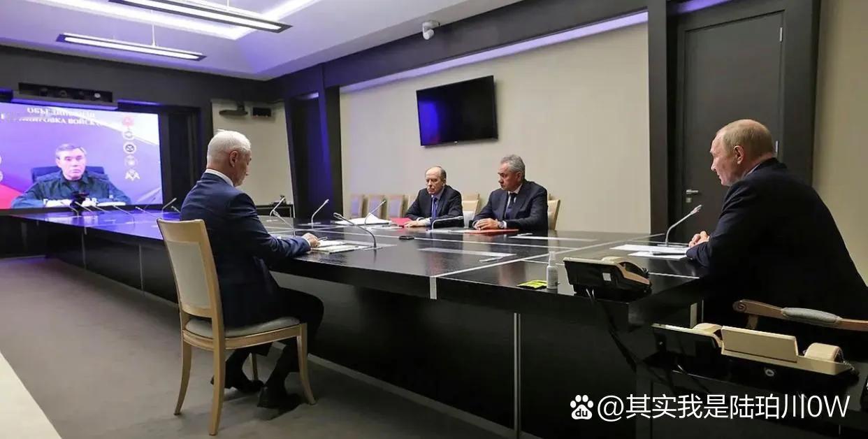 当年北宋赵匡胤俘虏南唐李煜之后，留下一句著名的话，卧榻之侧岂容他人鼾睡，现如今，
