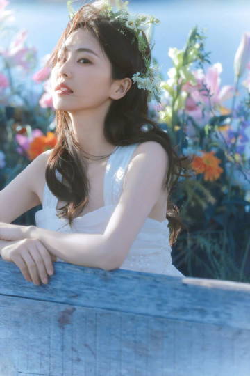 #白鹿一天7套高定# 我愿称之为仙女下凡！又清纯又可爱 ​​​