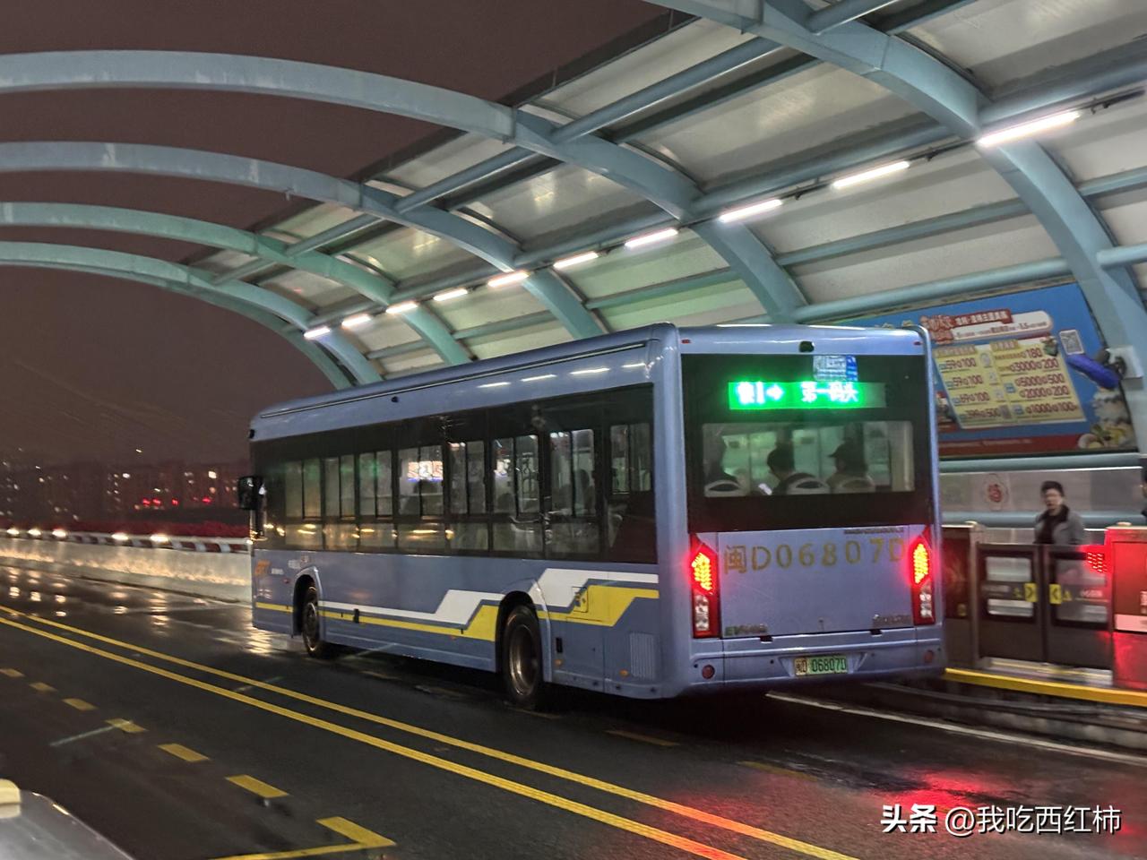 不可复制的全国比较成功的快速公交系统
昨天至今天本人有幸体验了全国较成功的一套快