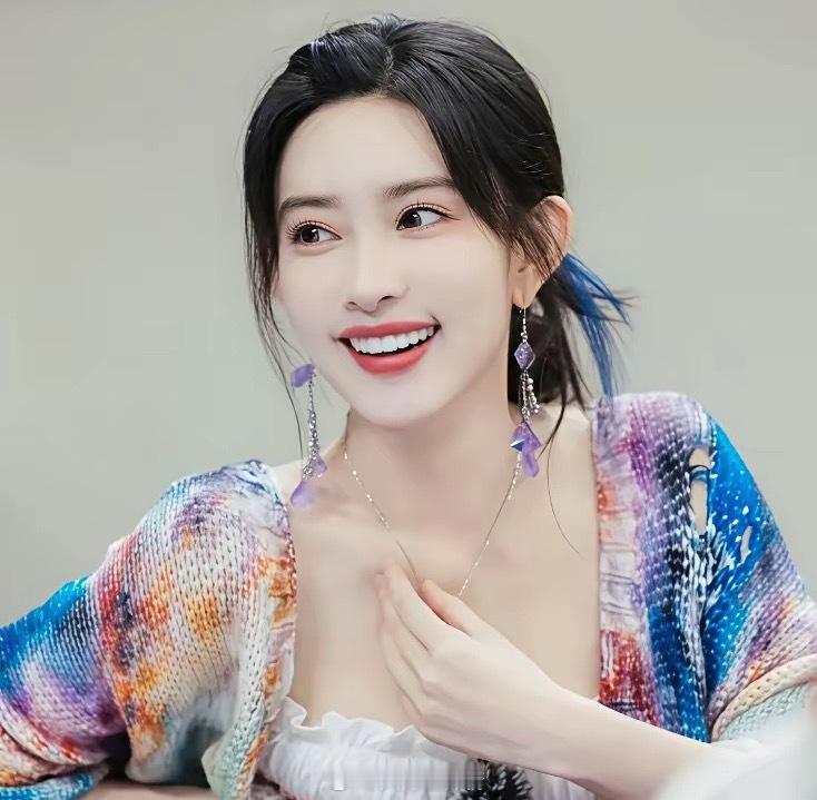 主持人问孟子义: “都快30了，谈了几段恋爱都没结果，还不肯降低择偶标准，就不怕