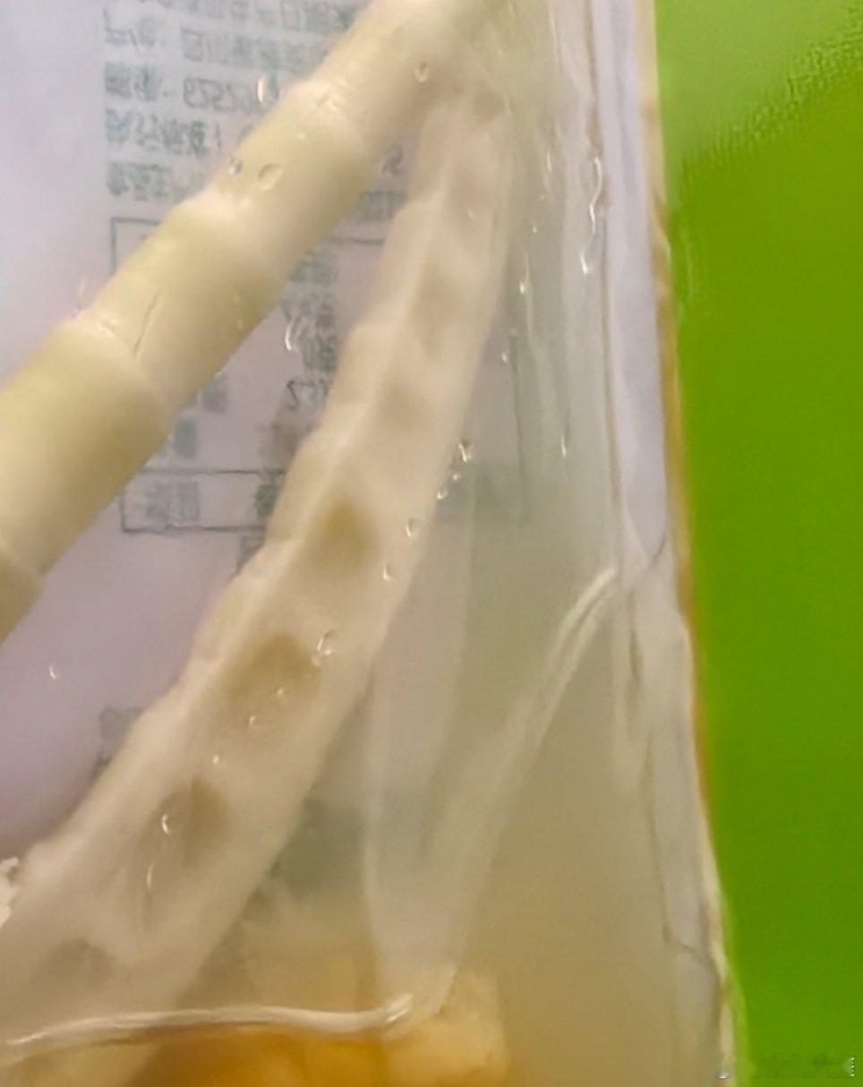 好久不吃泡椒竹笋了，今天吃的竟然辣出眼泪来了生活手记