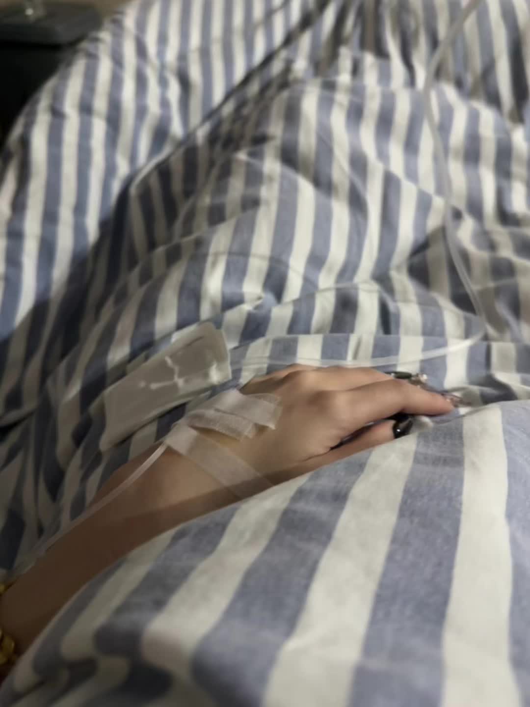 胃炎难受有小懒在真的很安心