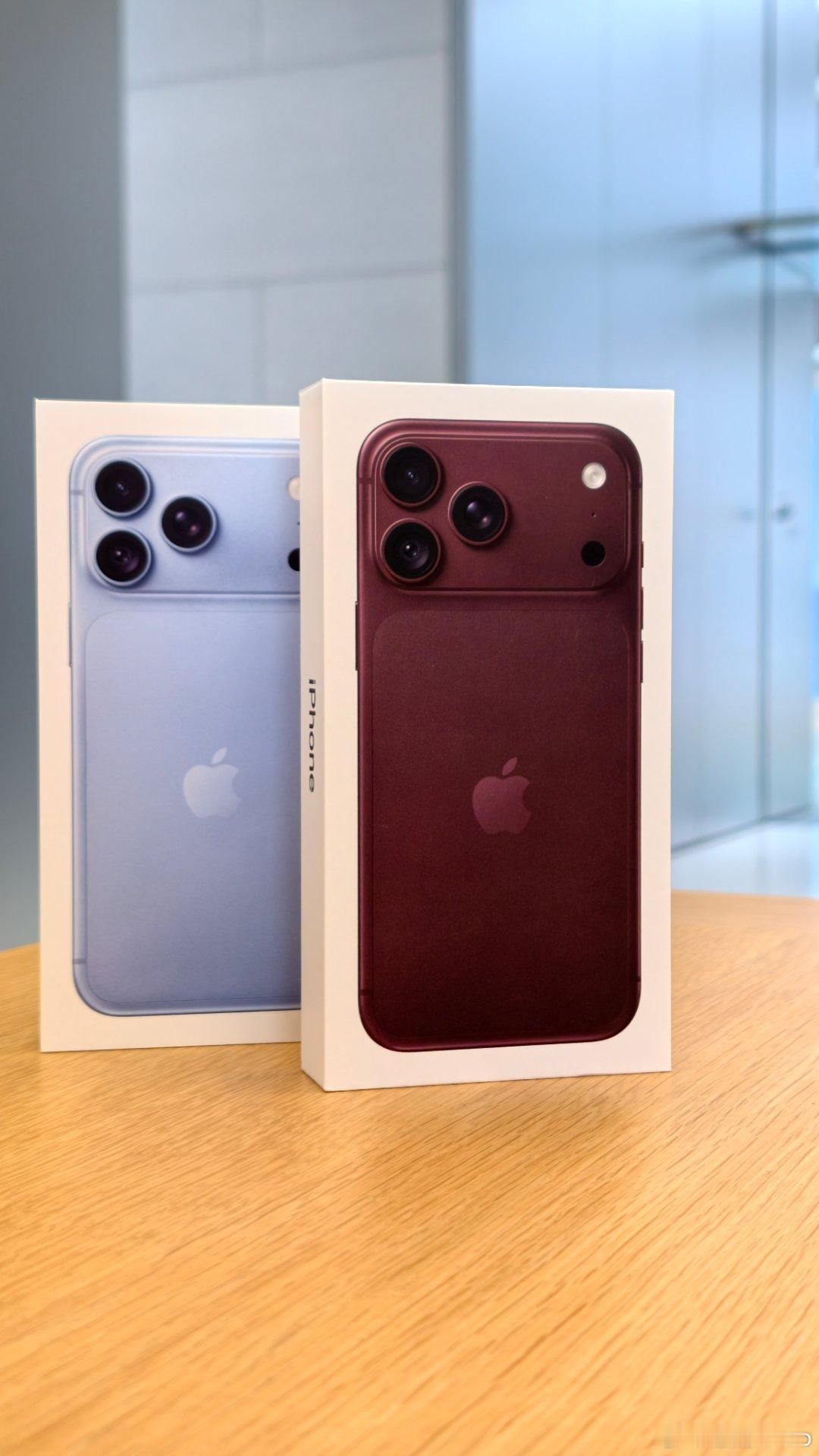 iPhone18Pro黄牛一天一个价直营店门外一群收iPhone18ProMax