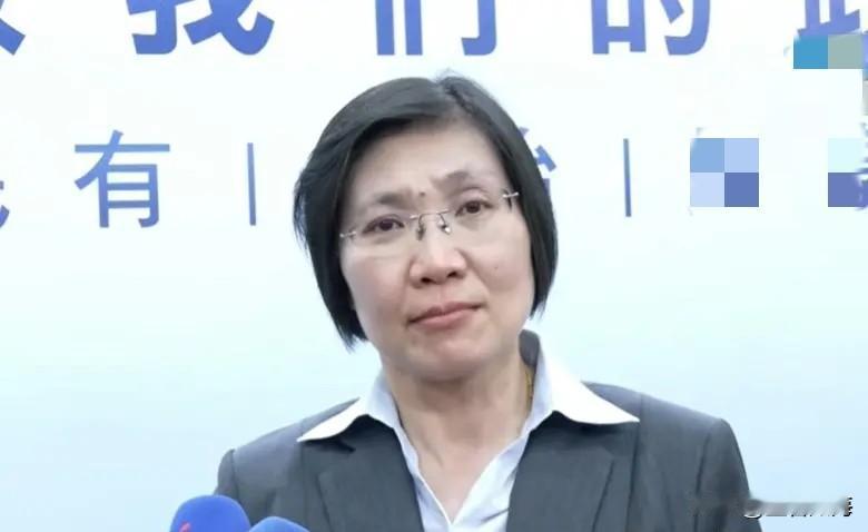 徐欣莹喊冤选择站出来面对。就在9月4日，针对蓝白围绕竹北人选无法整合一事，徐欣莹
